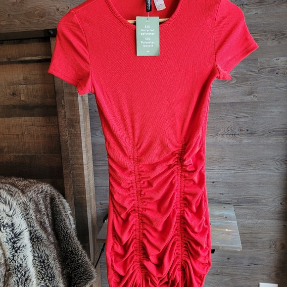 H&M ruched mini dress - Picture 4 of 4